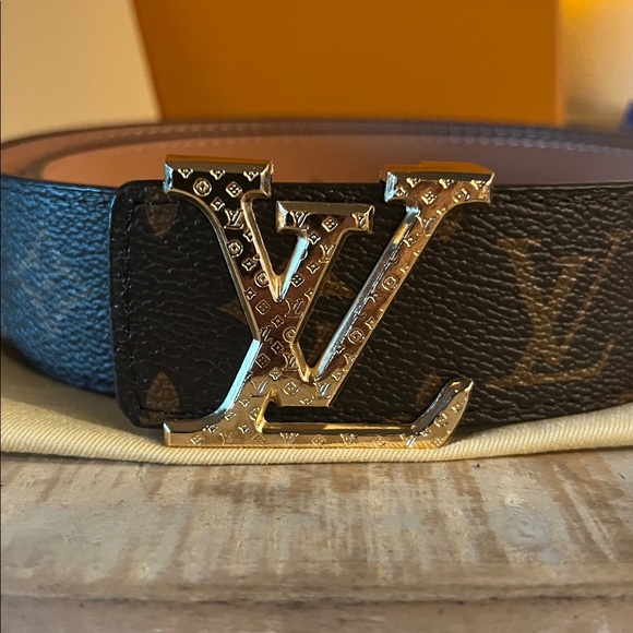 NOT REAL Louis Vuitton Brown Belt 40 Inch - Picture 2 of 3